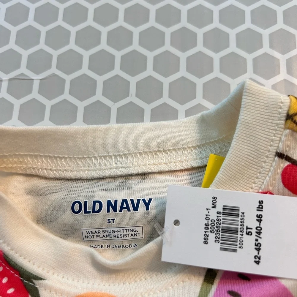 NWT Old Navy Cream Fruit-Print Pajama Set - Kids Short Sleeve & Shorts Size 5T